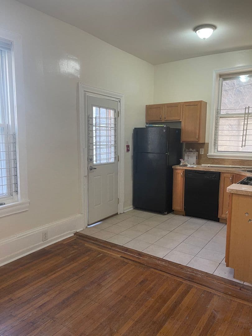 Philadelphia Apartment: 505-07 S. 42nd Street