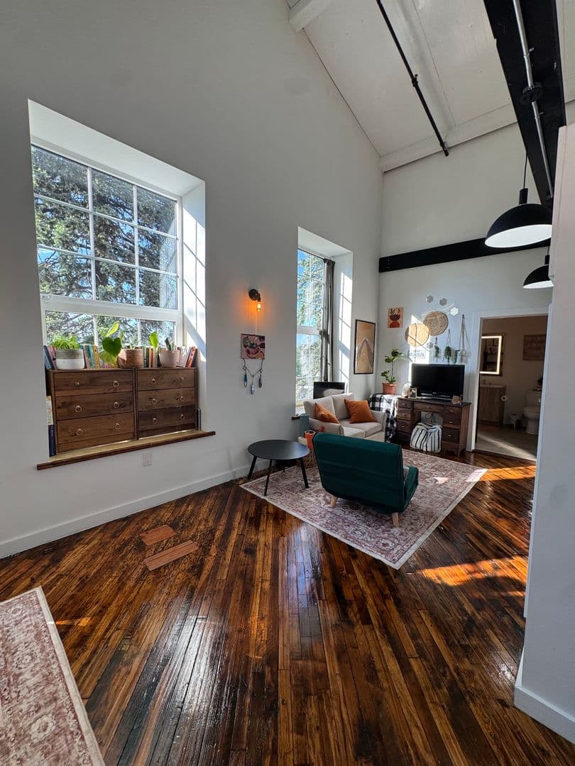 Clifton Heights Apartment: 500 E Broadway