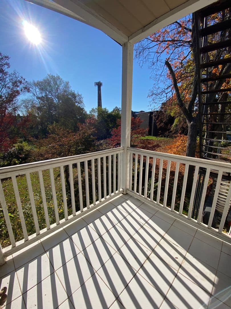 Philadelphia Apartment: 7300 Boyer Street