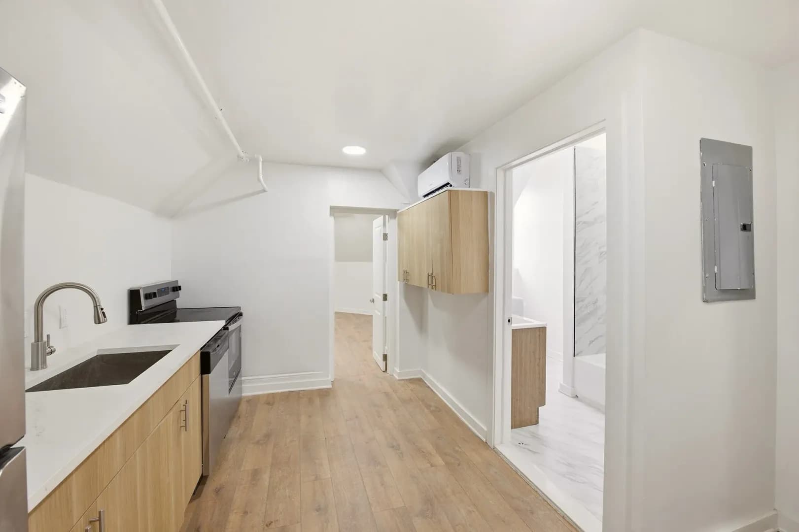 Philadelphia Apartment: 6012 RIdge Ave.