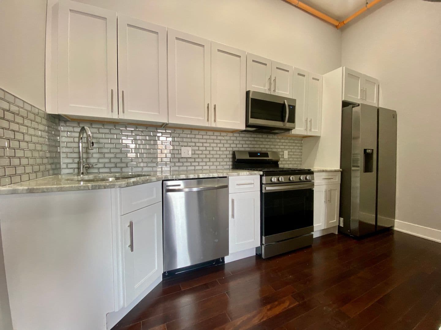 Philadelphia Apartment: 300 Richmond Street