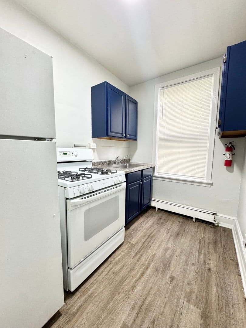 Wilmington Apartment: 2423 Tatnall St