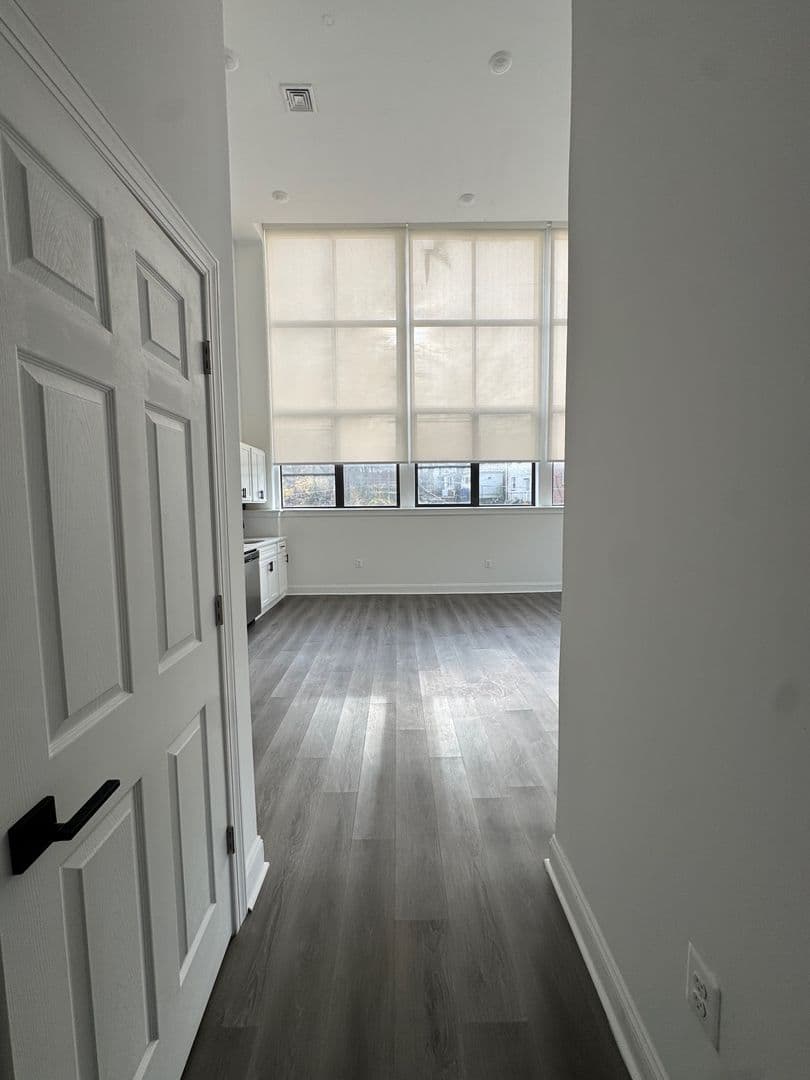 Darby Apartment: 901 Quarry St