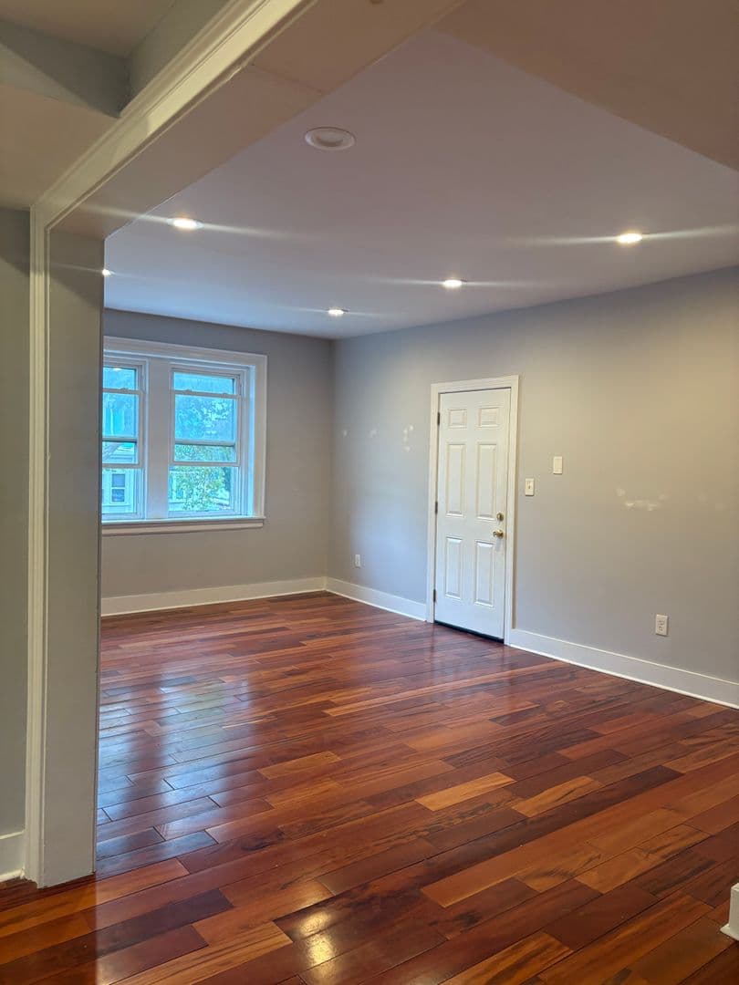 Philadelphia Apartment: 4900 Pine Street