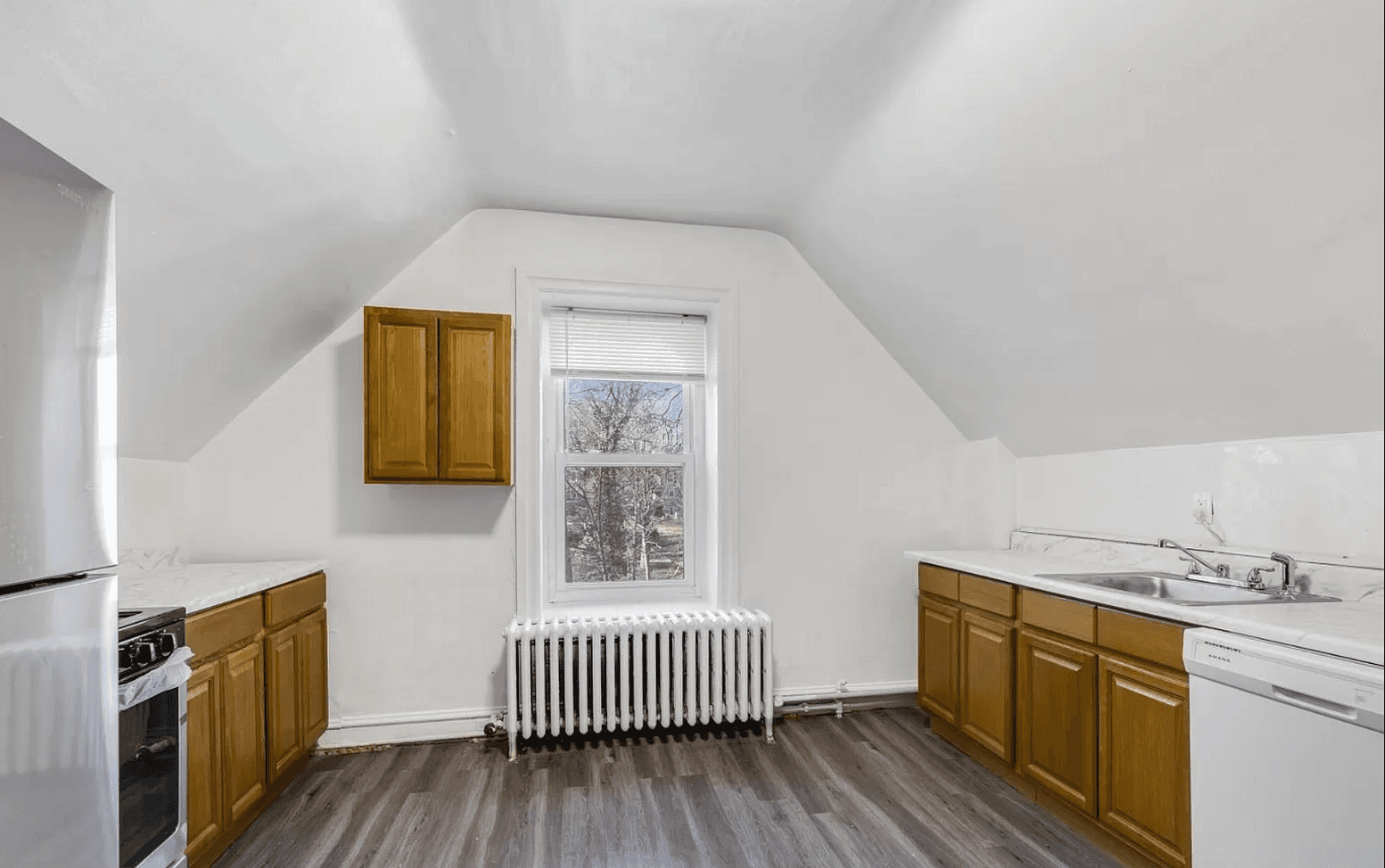 Philadelphia Apartment: 6500 Lincoln Dr.