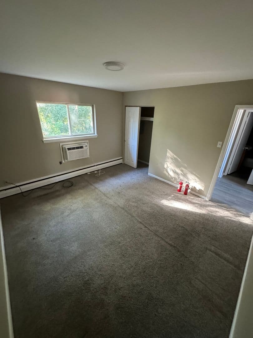 Chester Apartment: 500 East 24th Street
