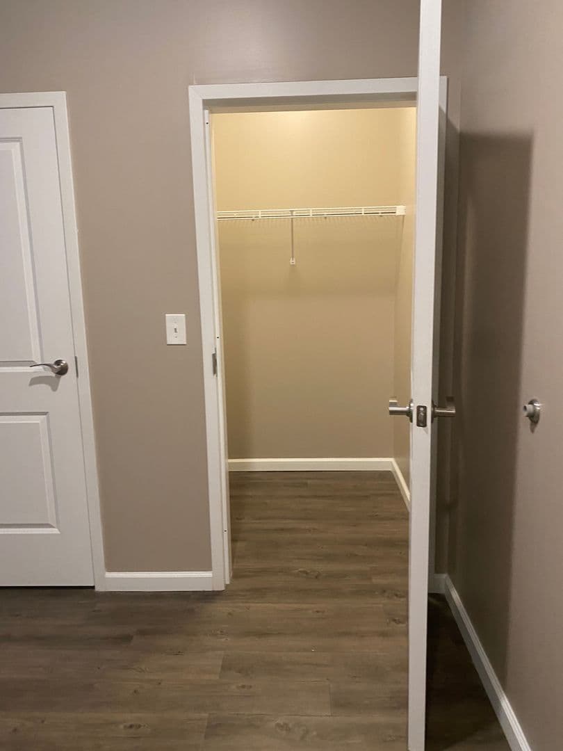 Bethlehem Apartment: 1325 Chelsea Ave