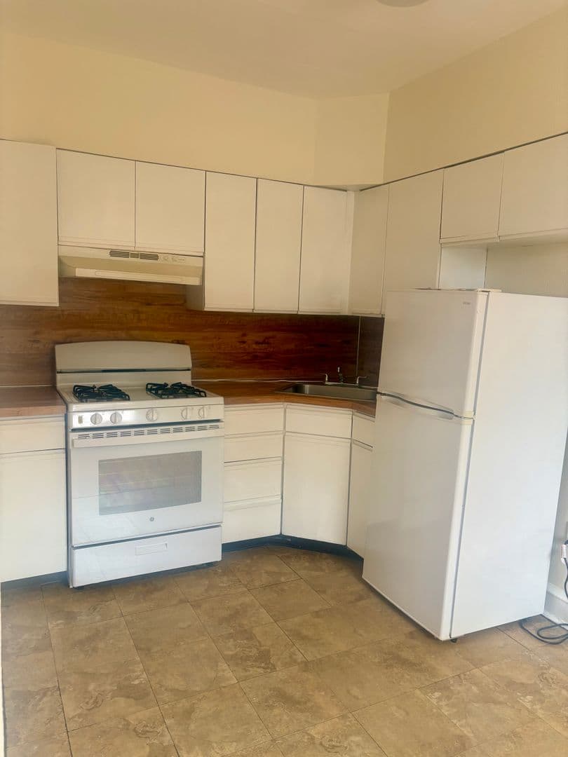 Philadelphia Apartment: 4748 Pine Street