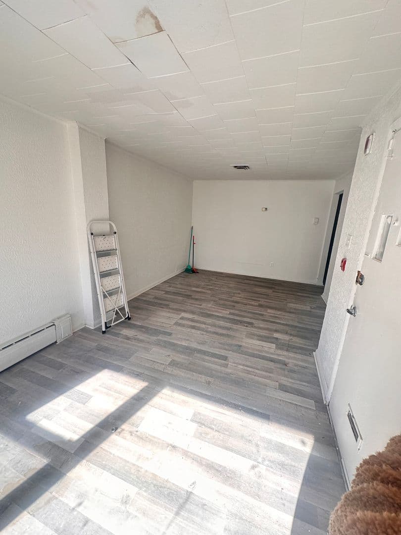 Philadelphia Apartment: 5023 Walnut Street