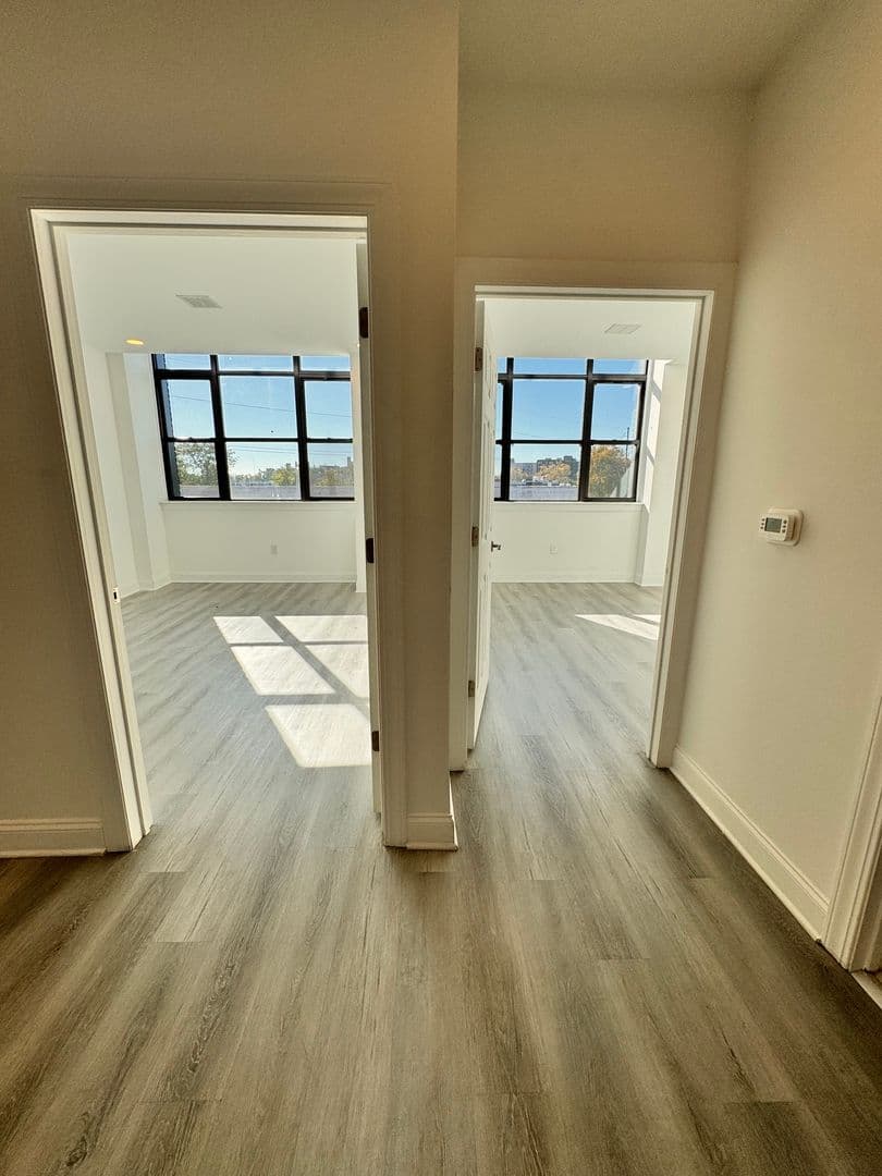 Philadelphia Apartment: 1600 W Hunting Park