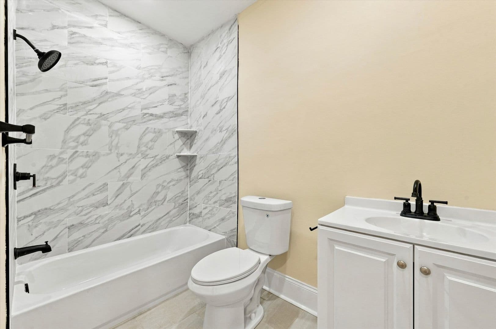 Philadelphia Apartment: 5050 Irving St.