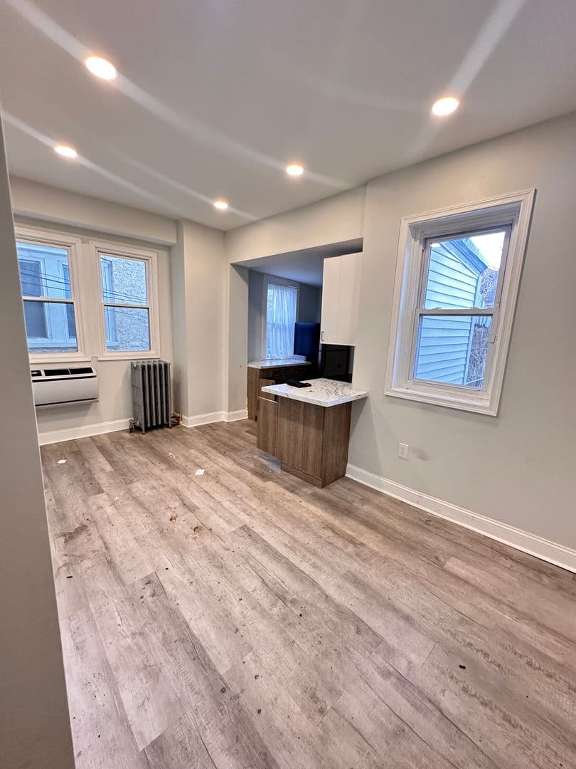Phialdelphia Apartment: 4931 Walnut Street