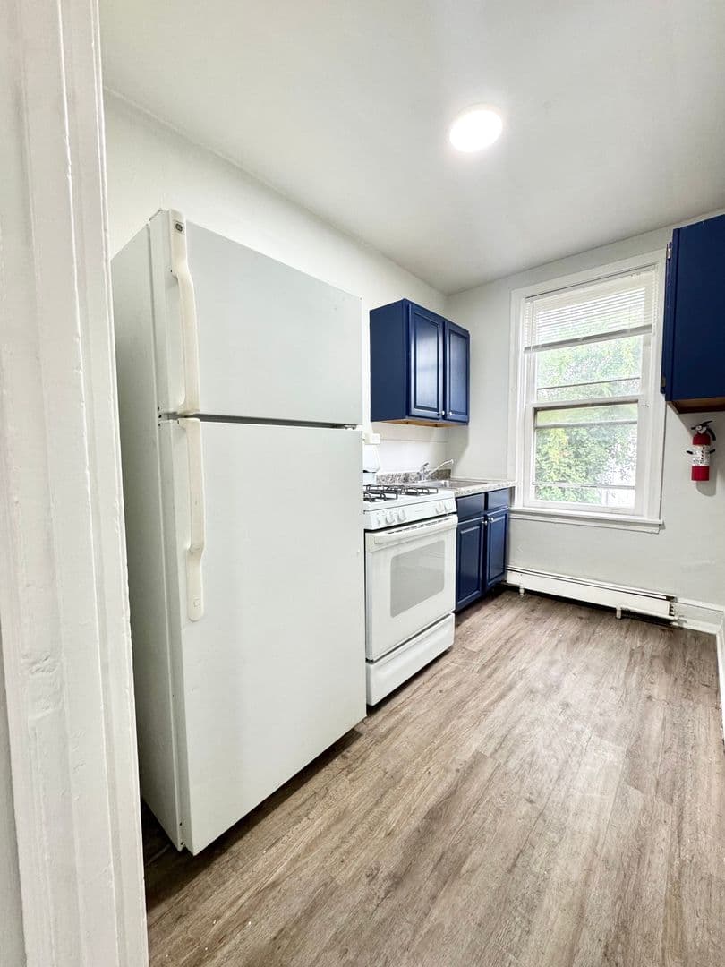 Wilmington Apartment: 2423 Tatnall St
