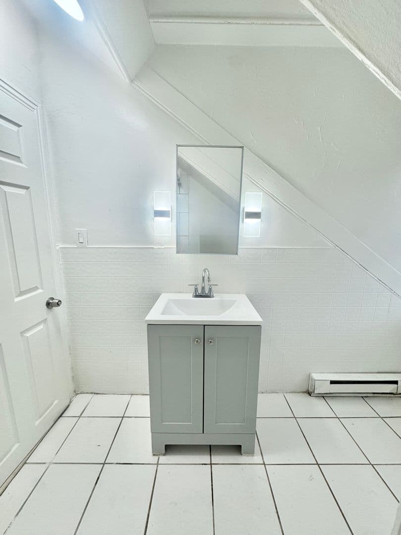 Philadelphia Apartment: 4908 Germantown Ave.