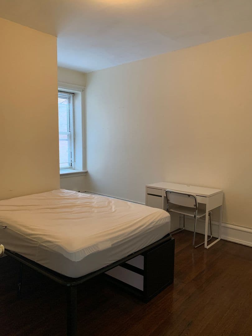 Philadelphia Apartment: 520 South 42nd St