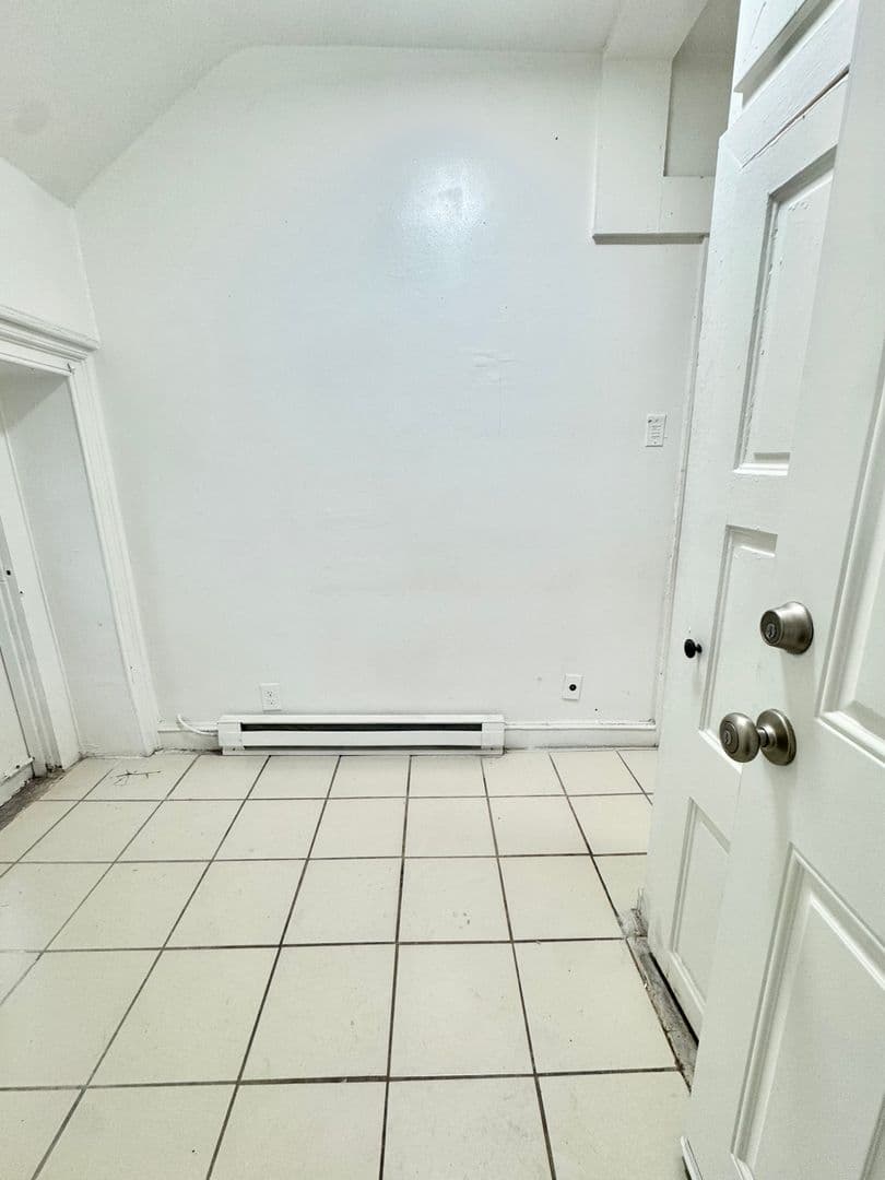 Philadelphia Apartment: 4908 Germantown Ave.