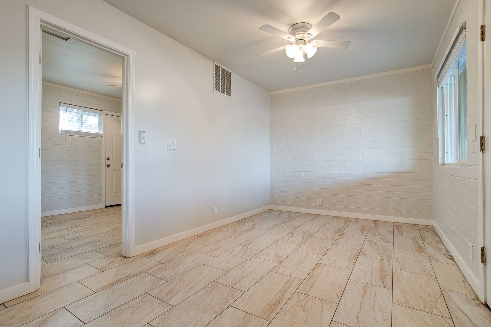 Phoenix Apartment: 206-216 E Jones Avenue