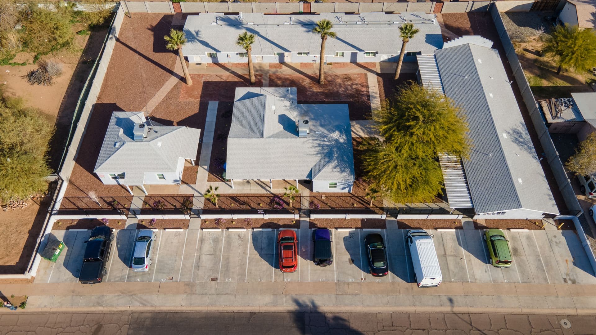 Phoenix Apartment: 206-216 E Jones Avenue