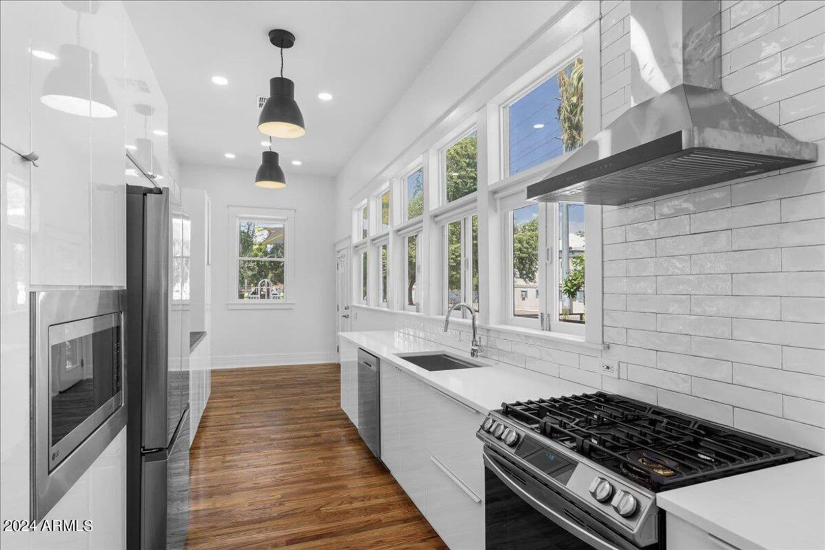 Phoenix House: 825 N 3rd Avenue
