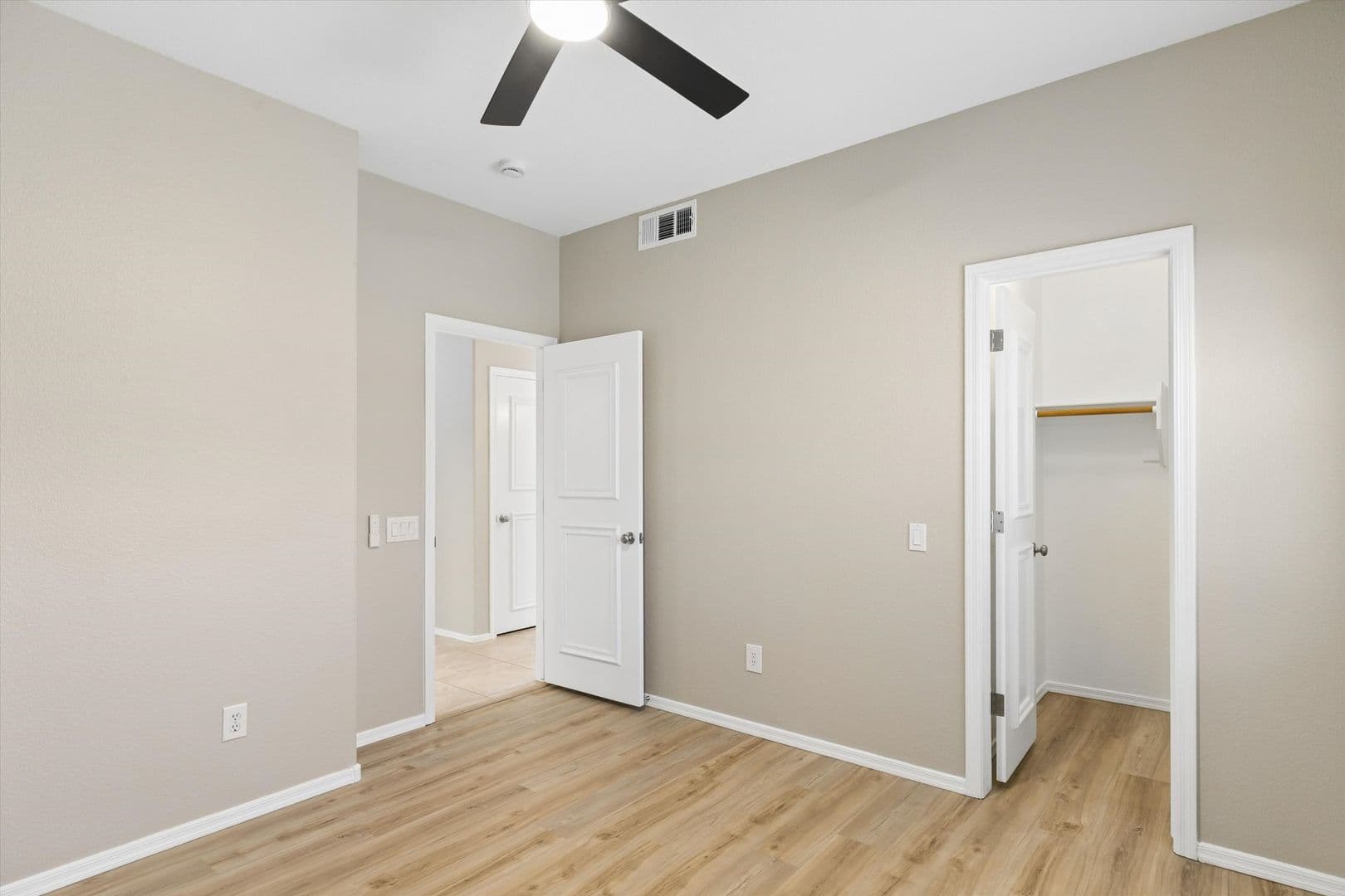 Cave Creek House: 26803 N 43rd Street