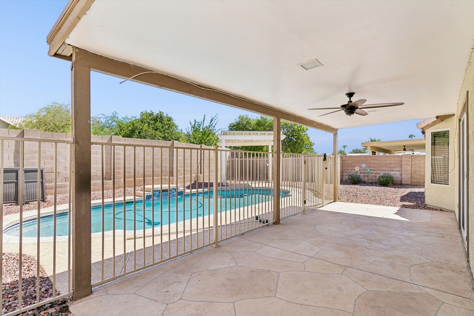 Peoria House: 17857 N 85th lane