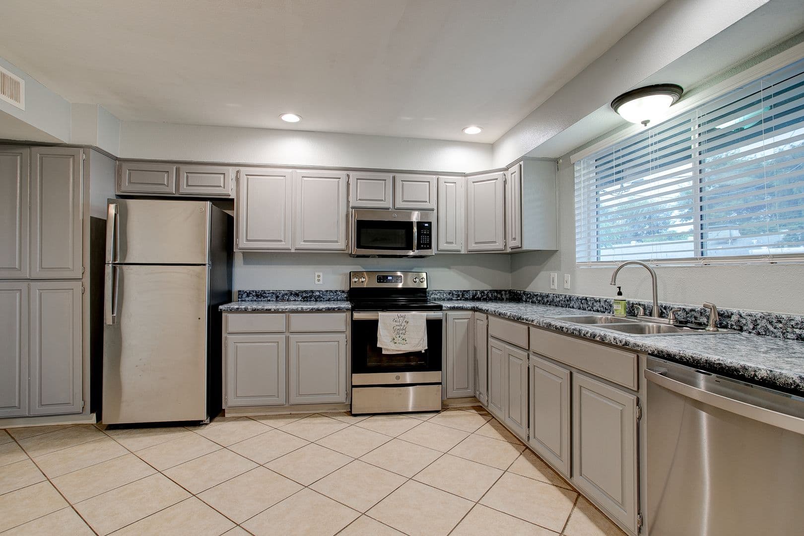 Phoenix House: 3417 W Marlette Avenue