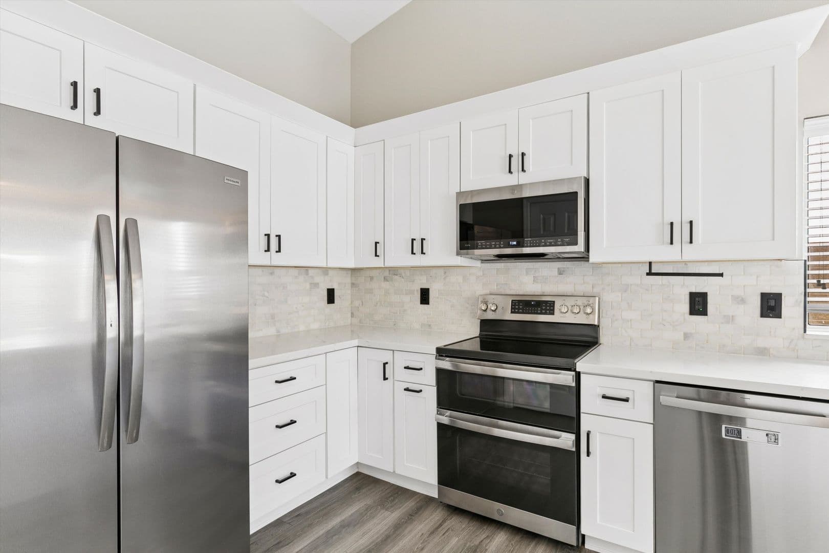 Peoria House: 17857 N 85th lane