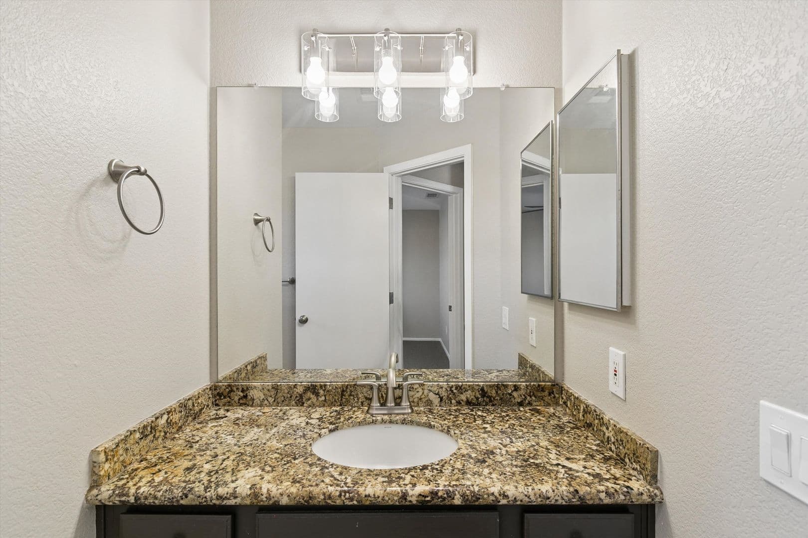 Cave Creek House: 26803 N 43rd Street