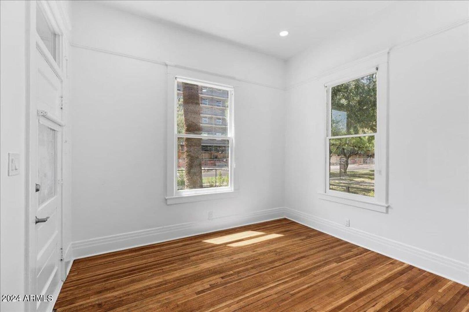Phoenix House: 825 N 3rd Avenue