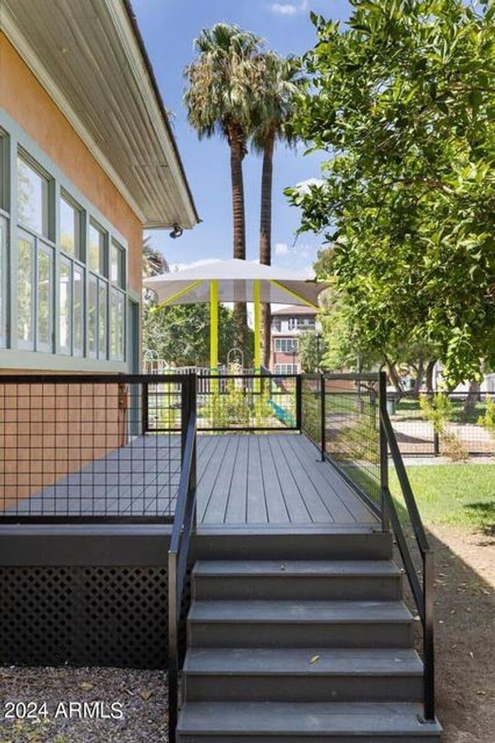 Phoenix House: 825 N 3rd Avenue