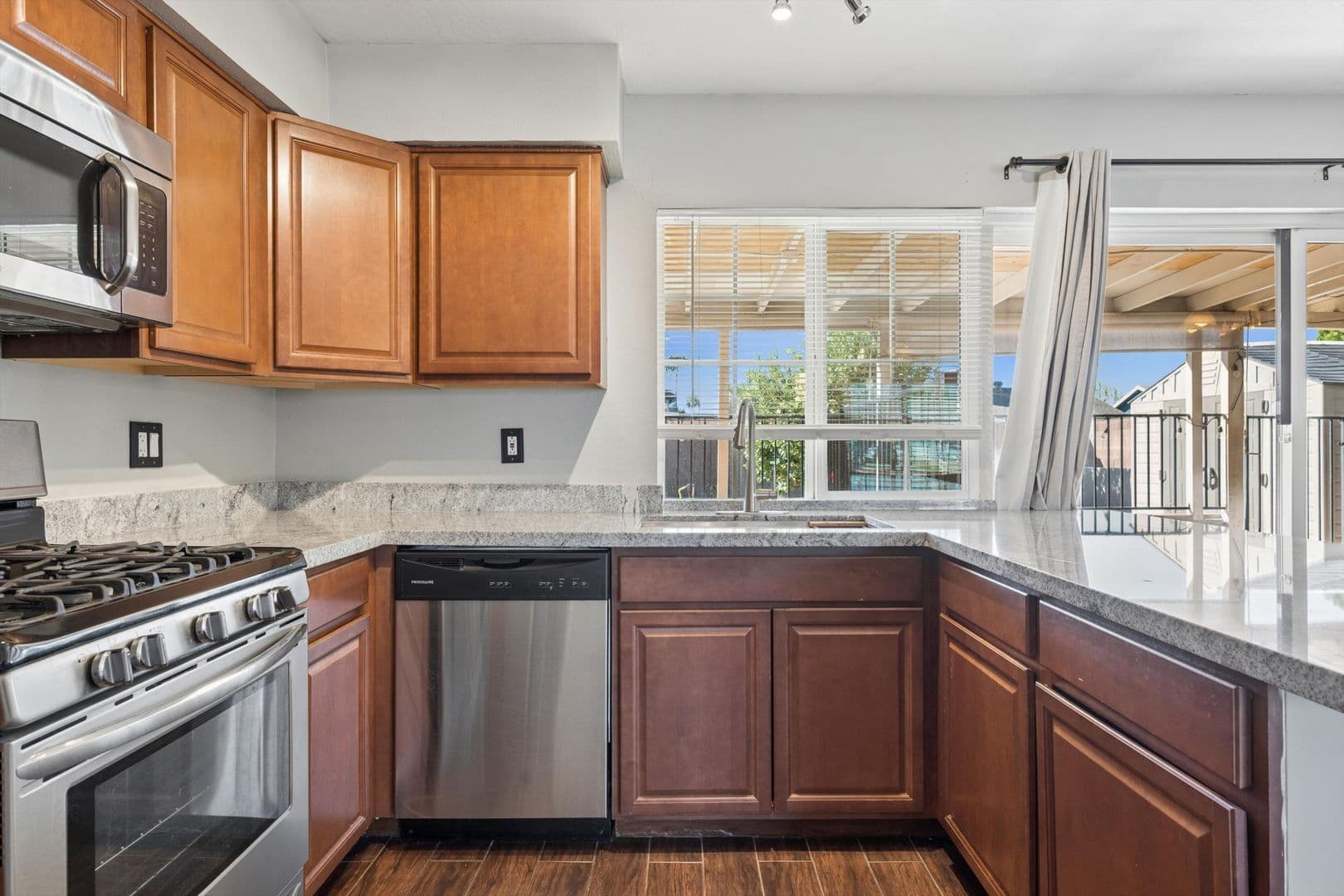 Phoenix House: 2327 W Sunnyside Avenue