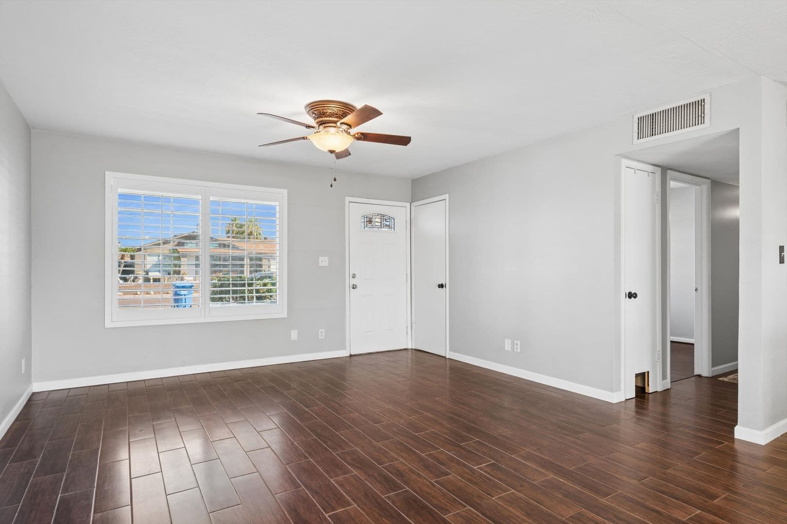 Phoenix House: 2327 W Sunnyside Avenue
