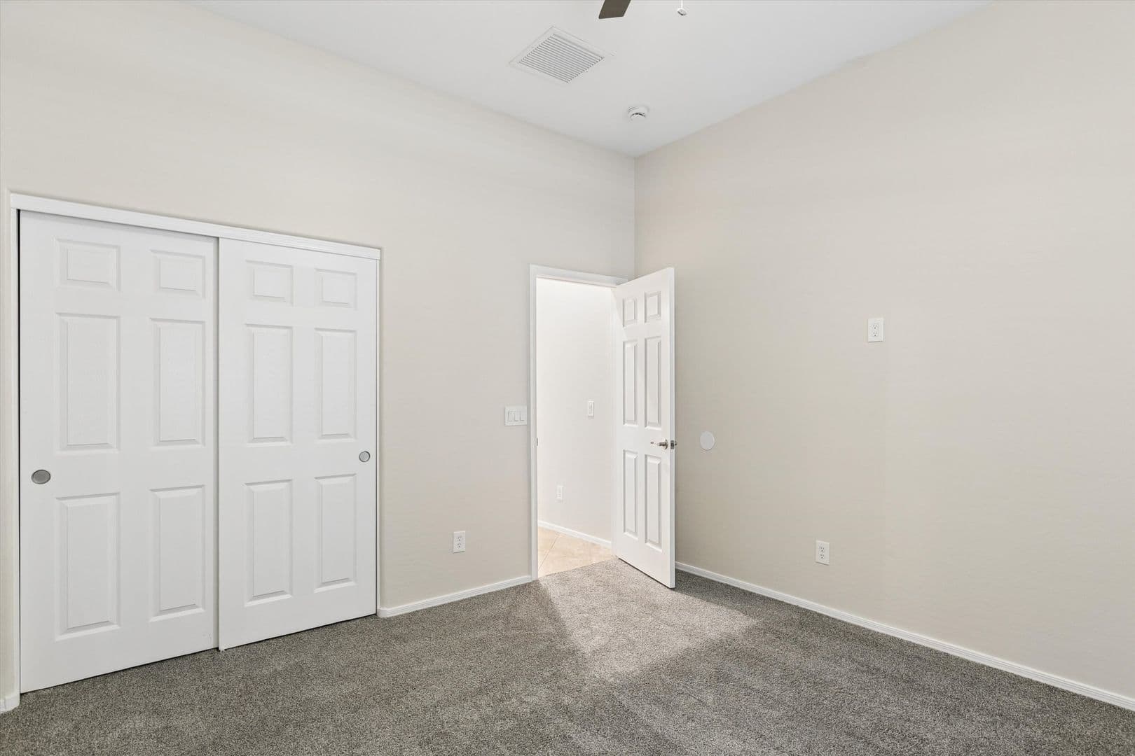 Cave Creek House: 33849 N 43rd Street