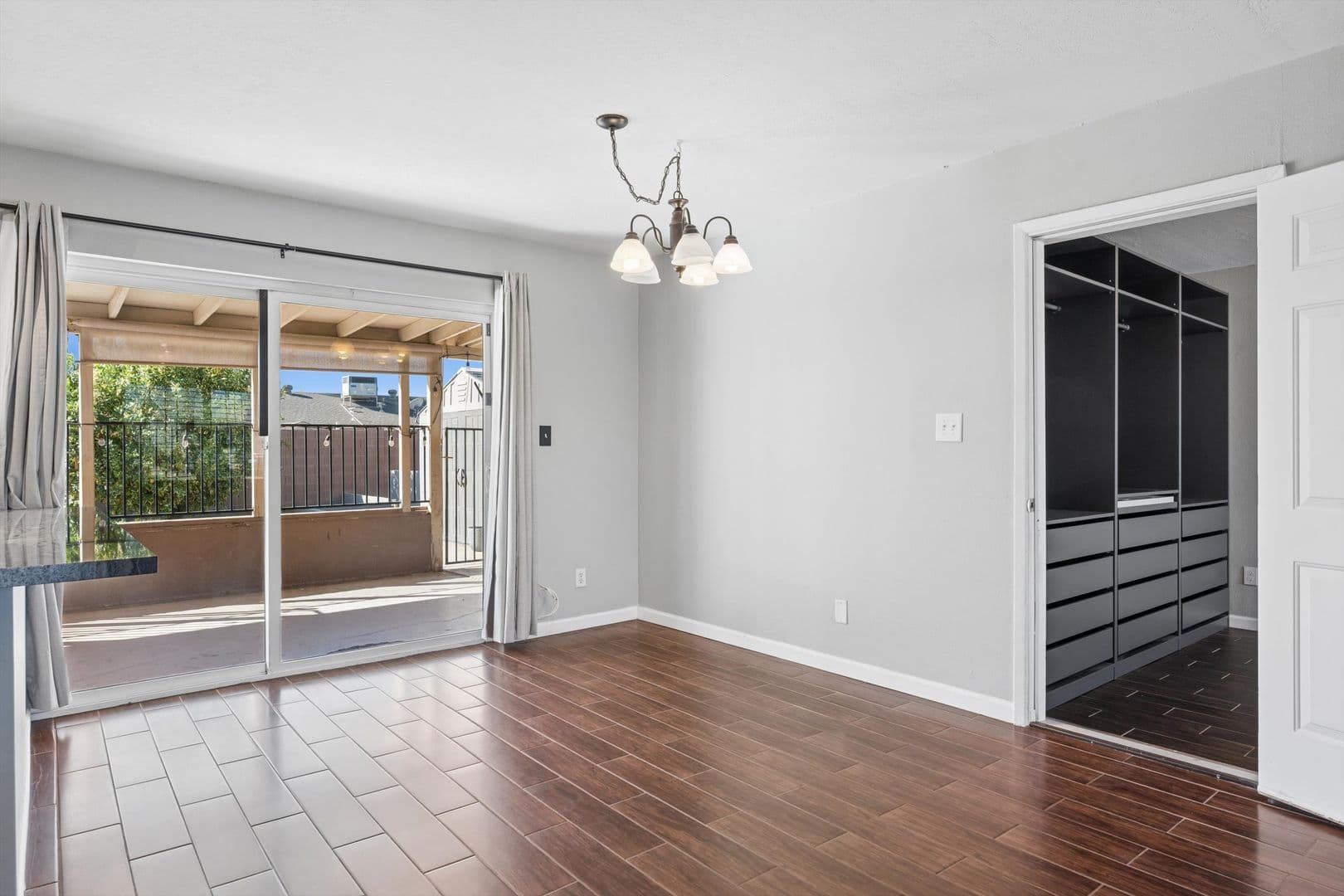 Phoenix House: 2327 W Sunnyside Avenue