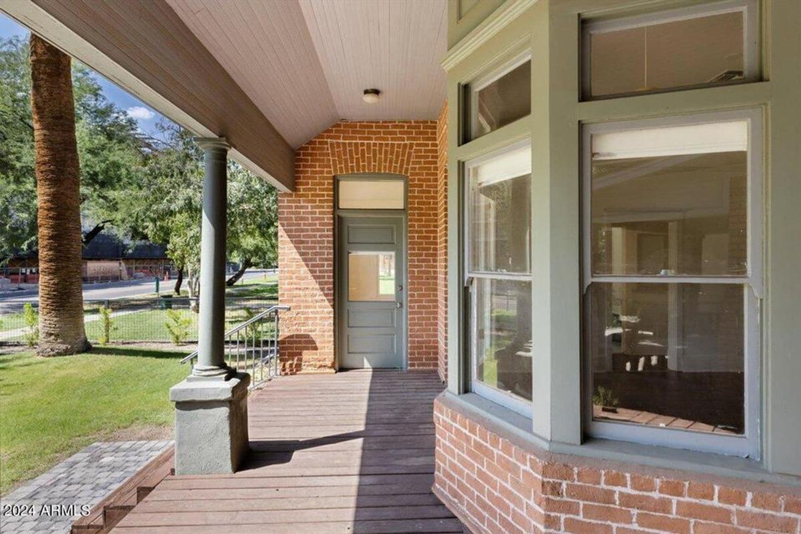 Phoenix House: 825 N 3rd Avenue