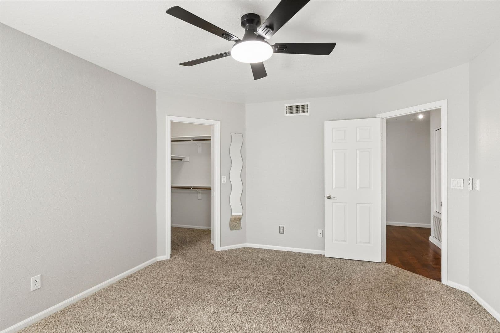 Glendale House: 6756 W Morrow Drive