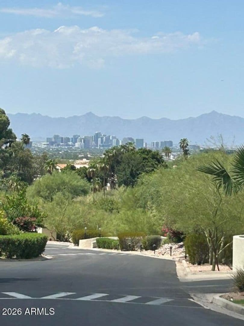 Phoenix House: 3800 E Lincoln Drive