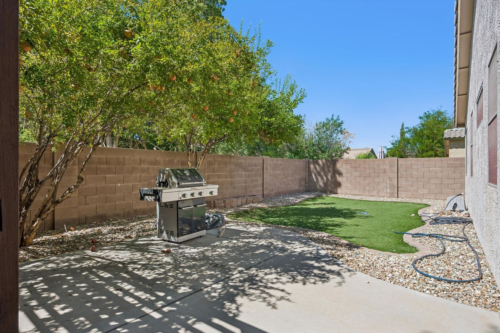 Peoria House: 9161 W Salter Drive