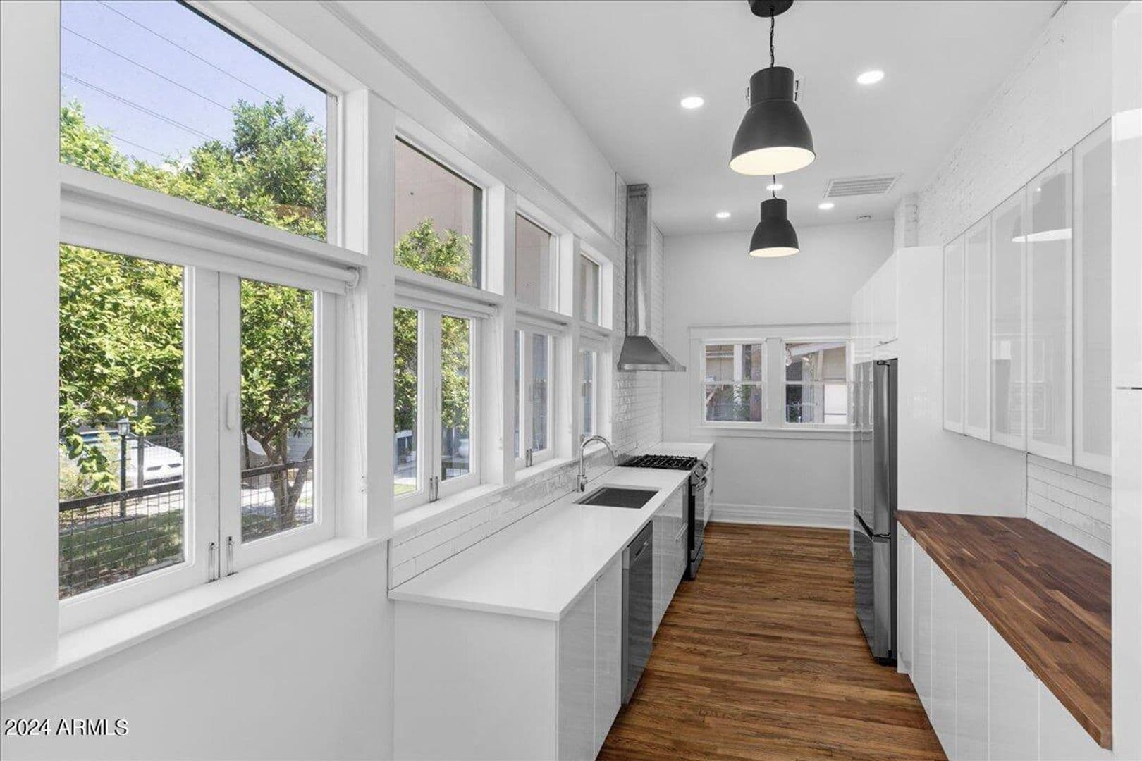Phoenix House: 825 N 3rd Avenue