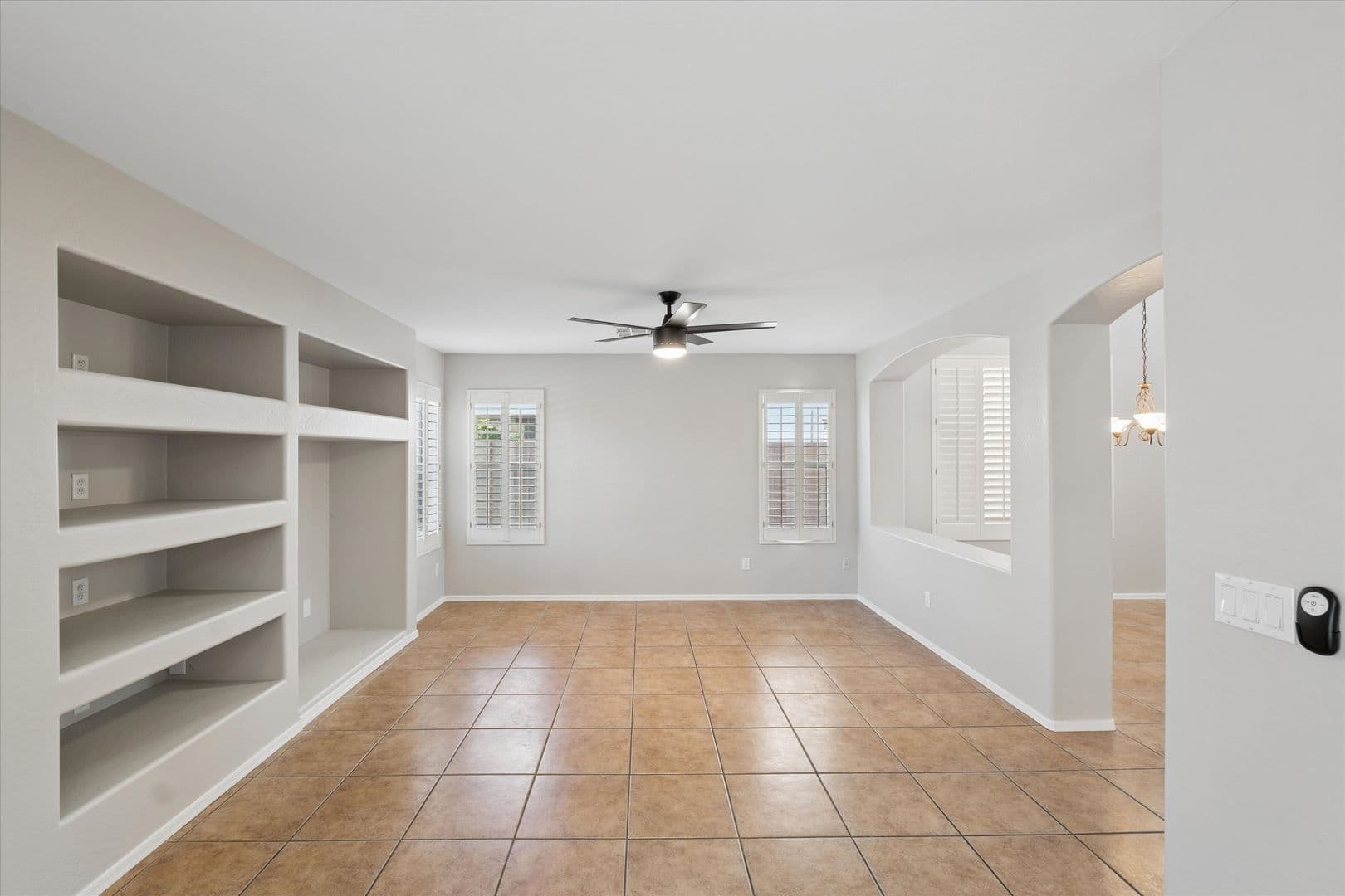 Cave Creek House: 4724 E Preserve Way