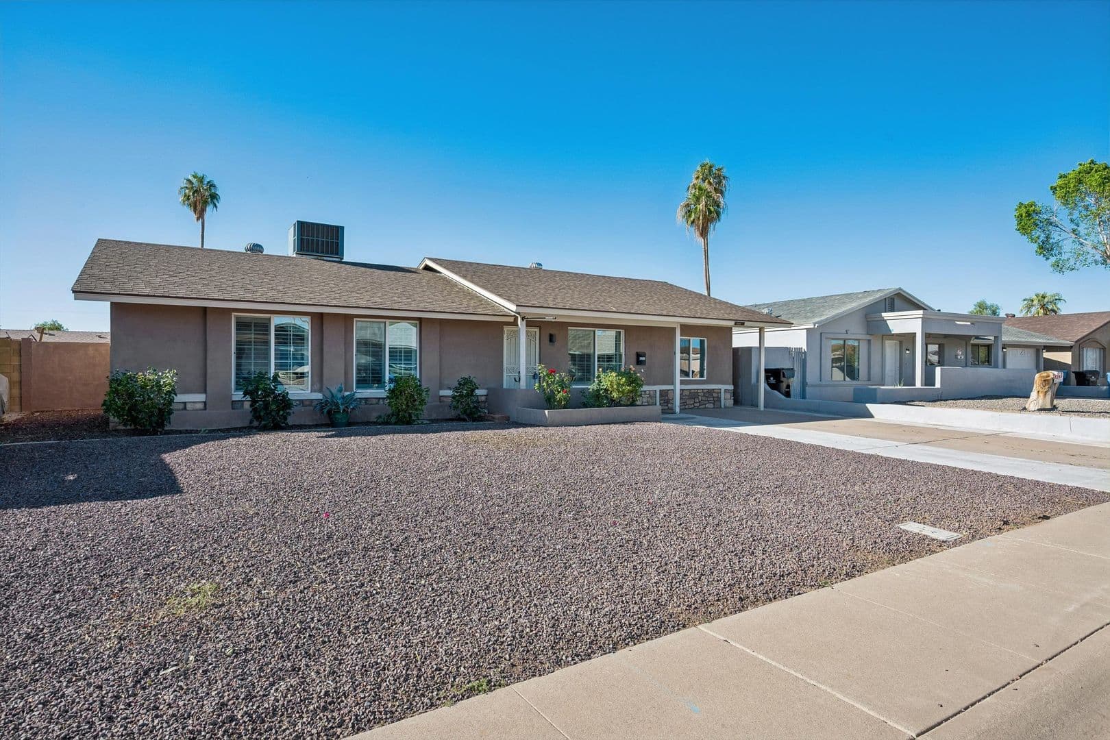 Phoenix House: 2327 W Sunnyside Avenue