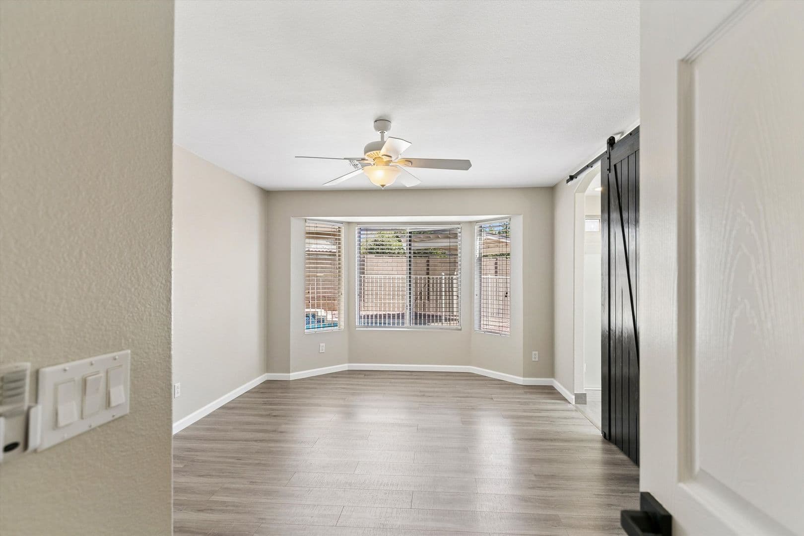 Peoria House: 17857 N 85th lane
