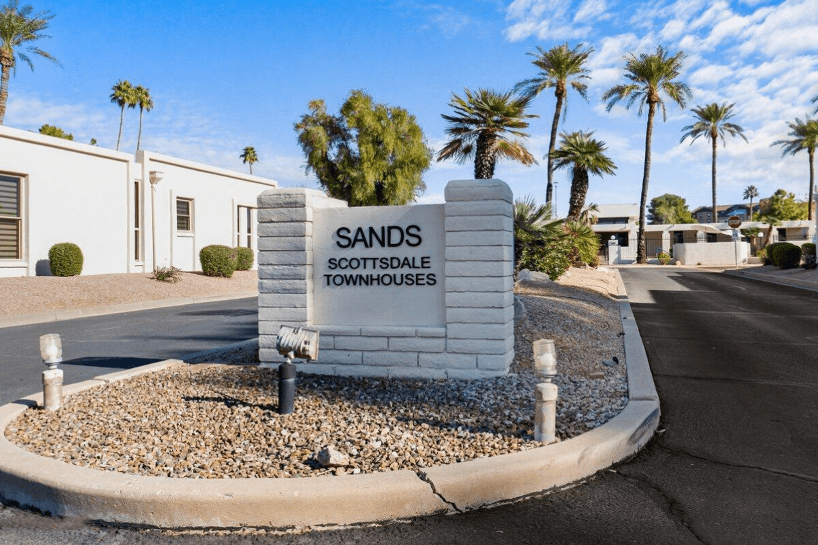 Scottsdale House: 8773 E Via De Sereno
