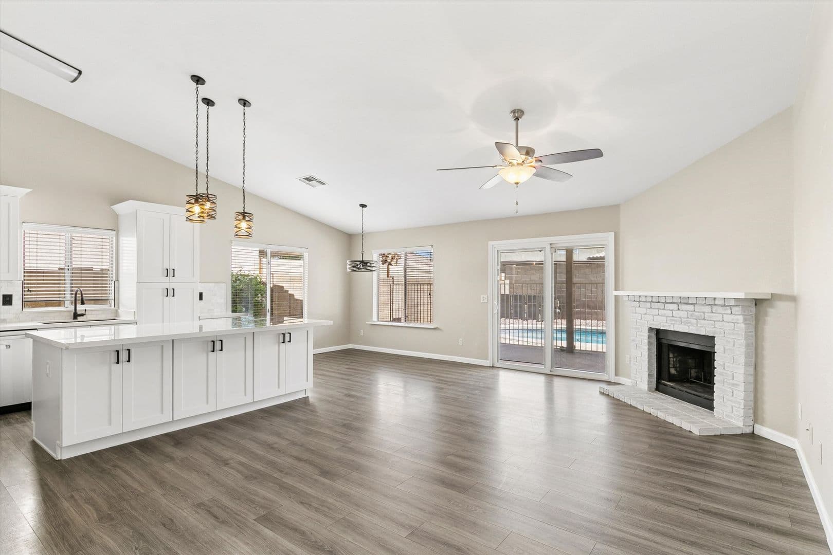 Peoria House: 17857 N 85th lane