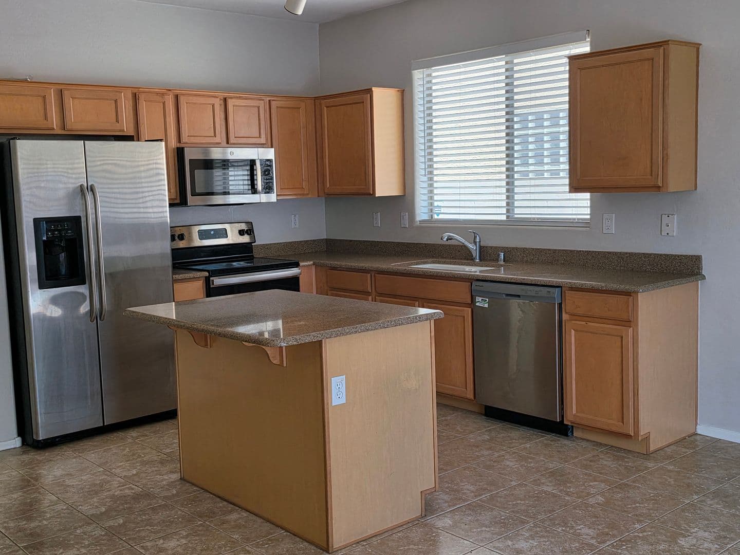 Laveen House: 4323 W T Ryan Lane