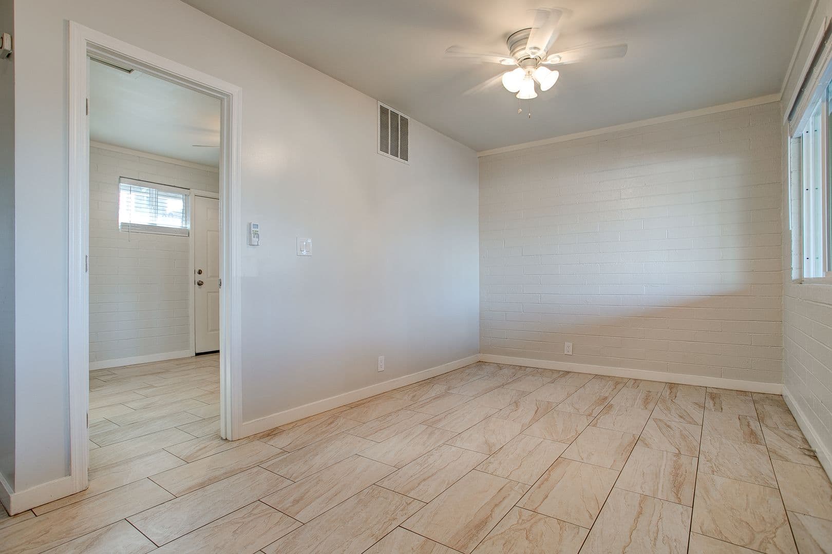Phoenix Apartment: 206-216 E Jones Avenue