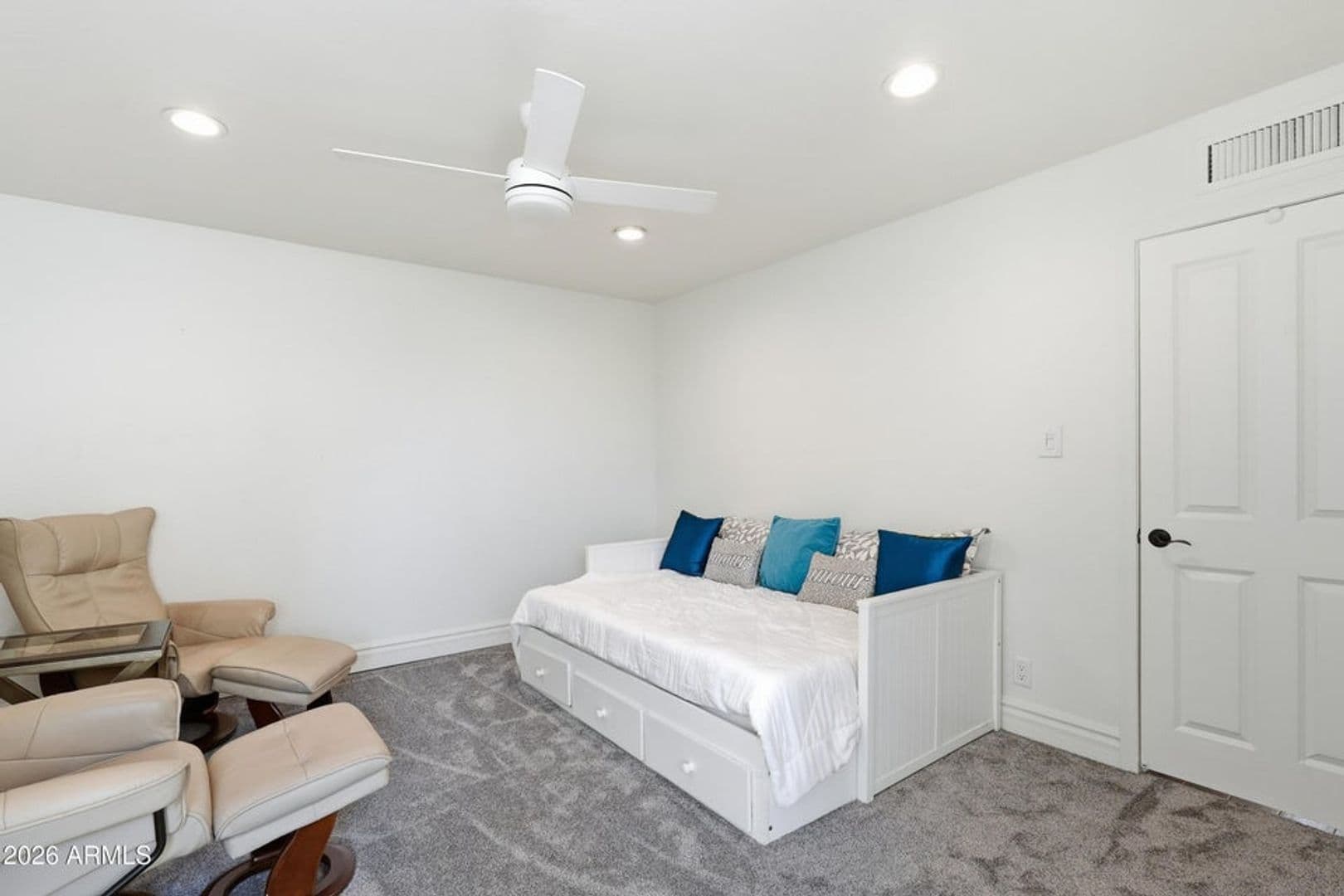Phoenix House: 3800 E Lincoln Drive
