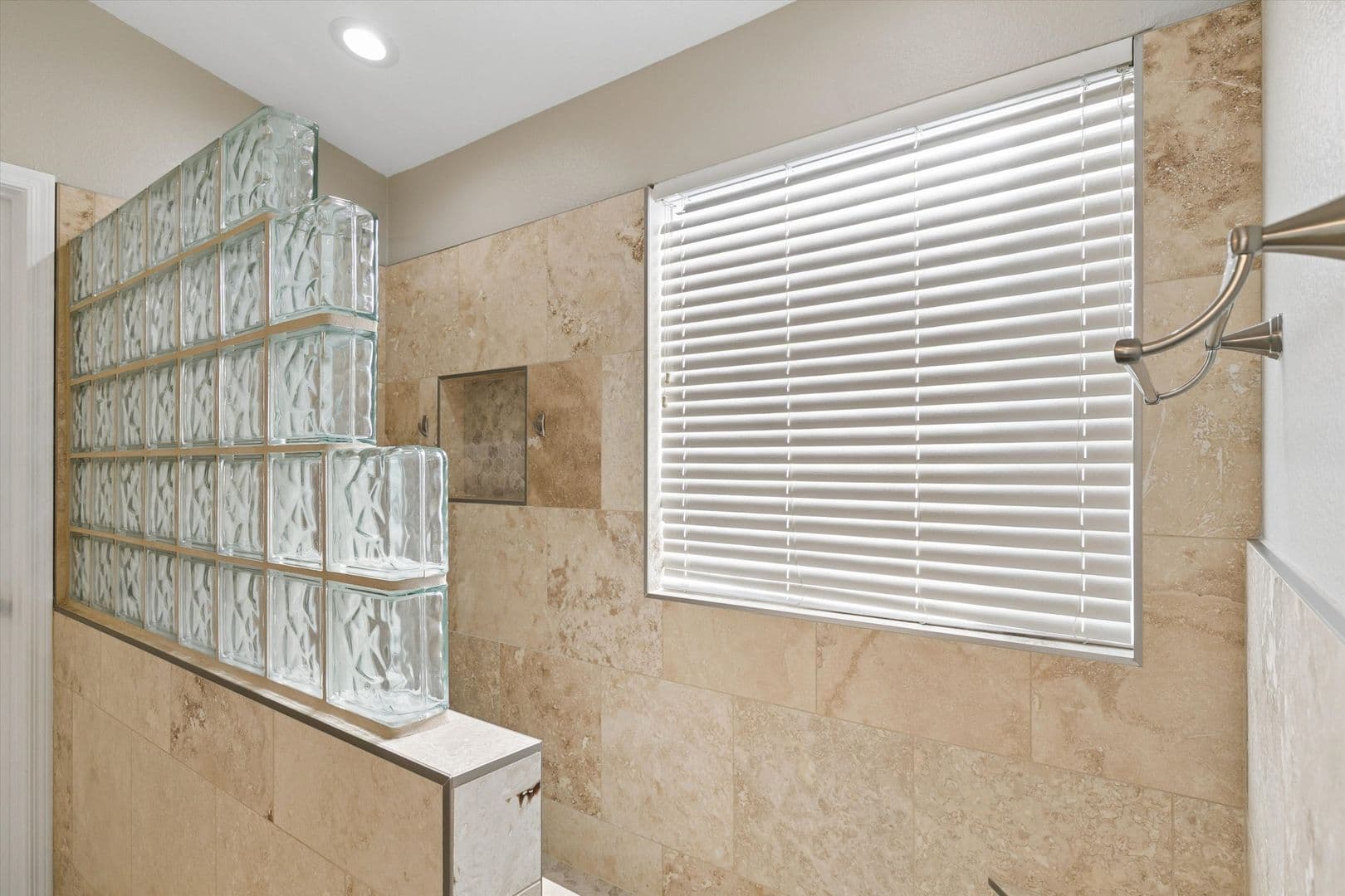 Cave Creek House: 26803 N 43rd Street