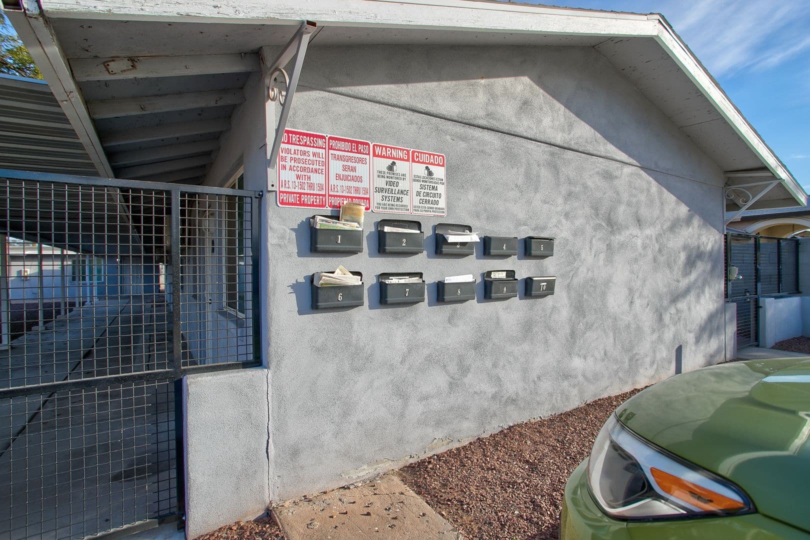 Phoenix Apartment: 206-216 E Jones Avenue