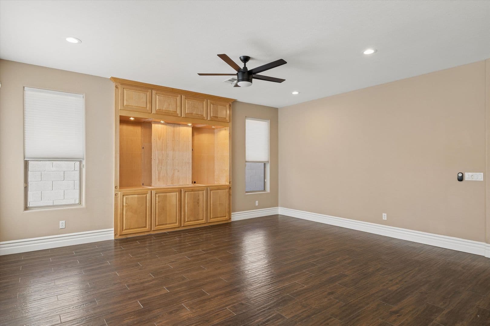 Cave Creek House: 4151 E Andrea Drive